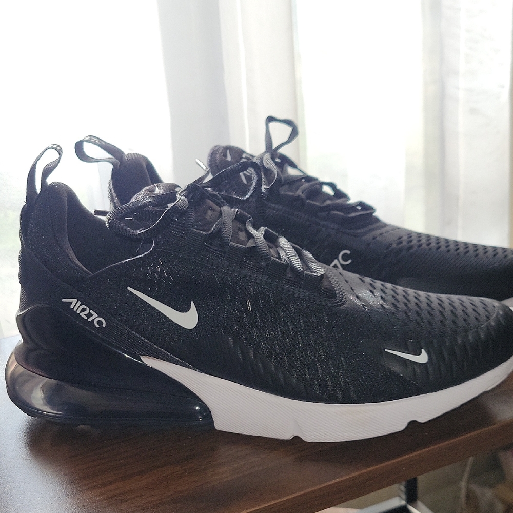 Mens Nike Airmax 270